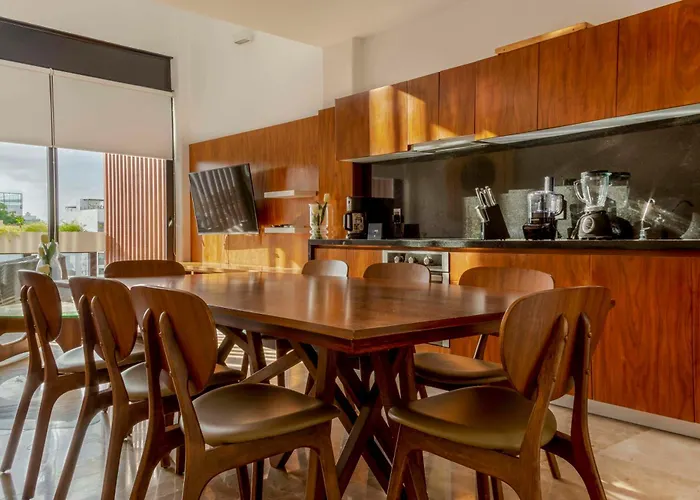 Exclusive 5Th Ave Apt With Private Pool