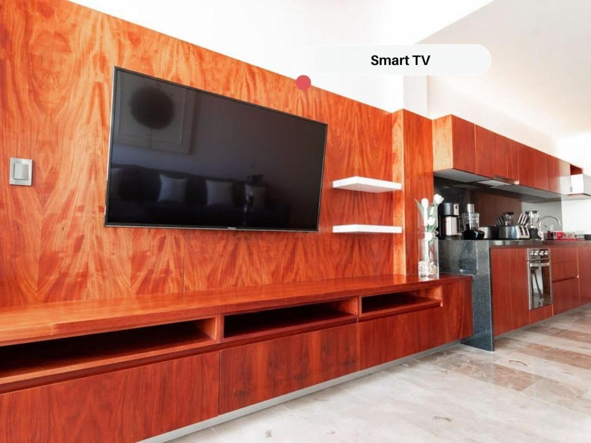 Exclusive 5th Ave With Private Pool *