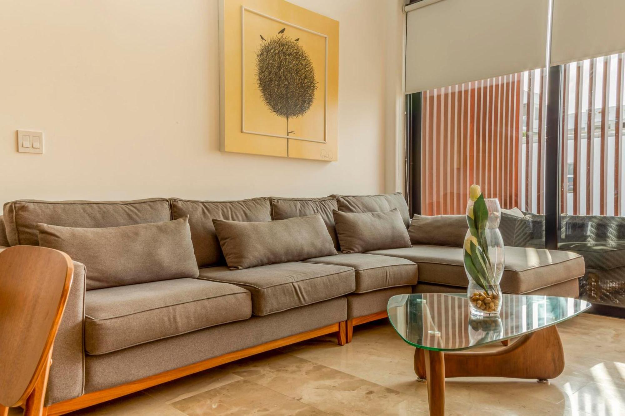 Exclusive 5th Ave With Private Pool *