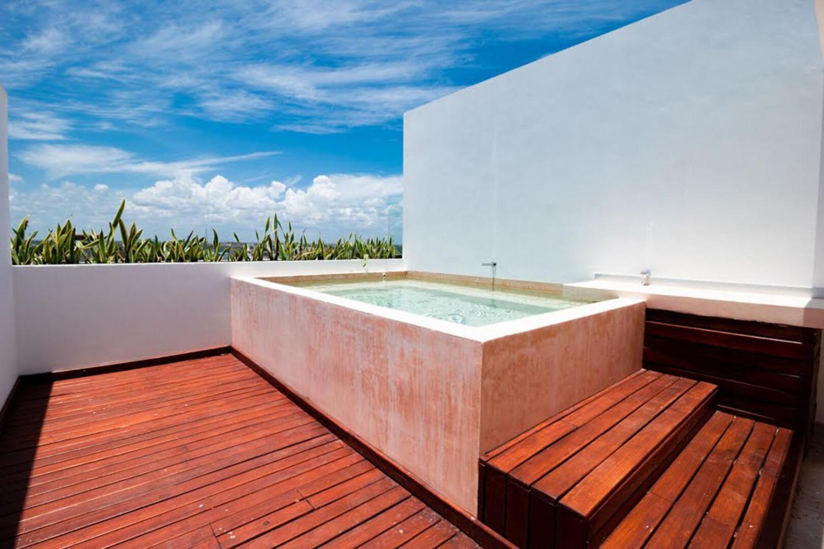 Exclusive 5th Ave With Private Pool *